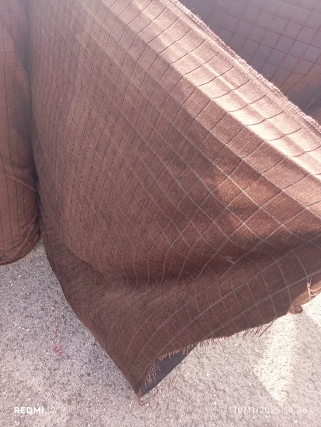 Tela marrón doble ancho 80m resto tienda