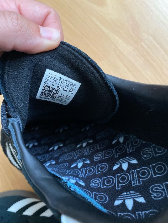 Zapatillas Adidas Spezial Negras y Azules