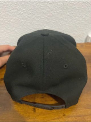 Gorra New Era 9FIFTY Bulls Negra y Dorada