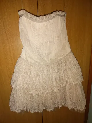 Vestido de fiesta beige