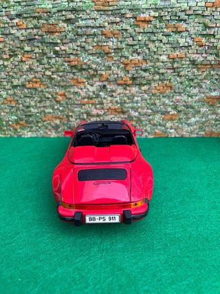 Porsche 911 Speedster (1989) – Escala 1:18