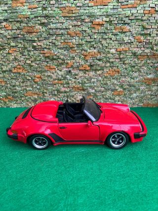 Porsche 911 Speedster (1989) – Escala 1:18