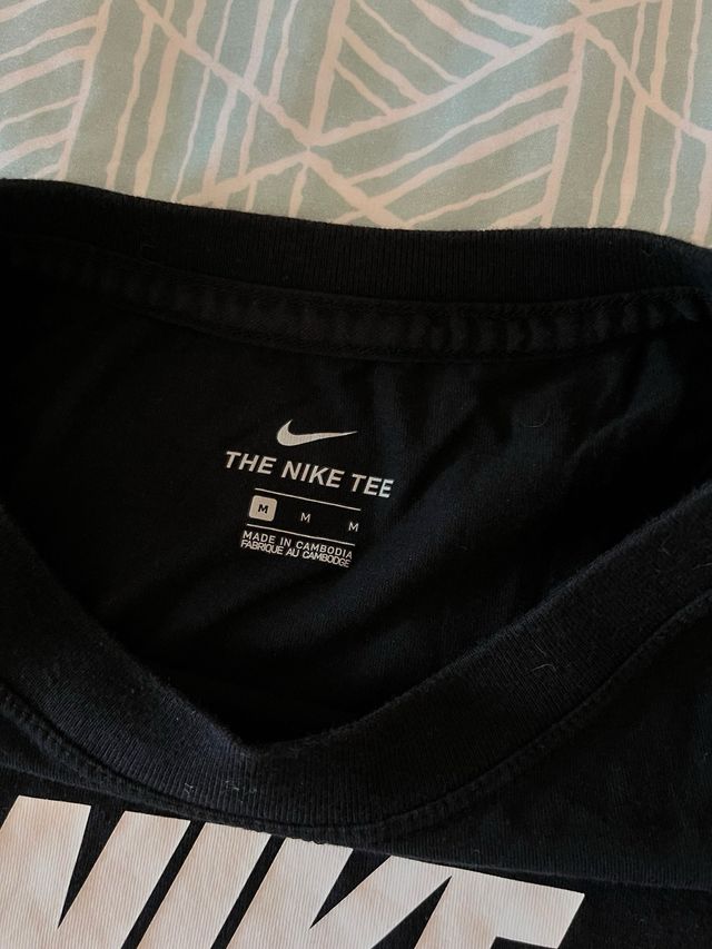 Camiseta top negra Nike