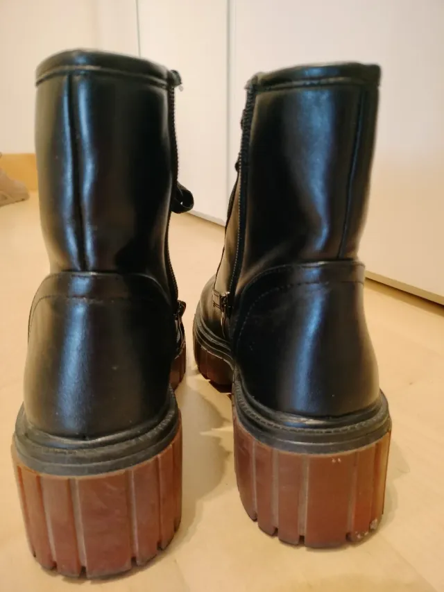 Anfibi donna neri con tacco