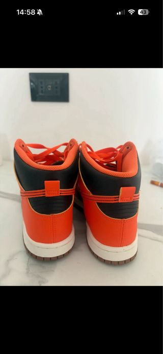 Nike Dunk High Scarpe Arancioni e Nere