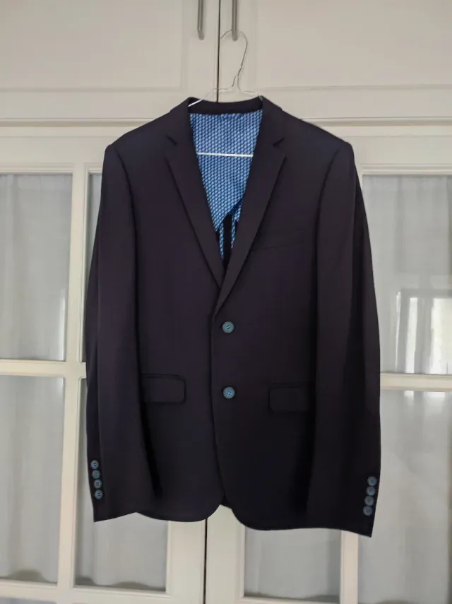 Traje juvenil azul  marino talla 44,16 años