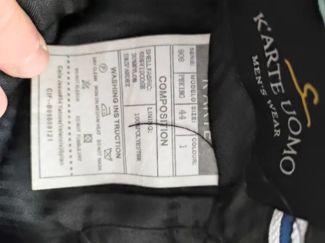 Traje juvenil azul  marino talla 44,16 años