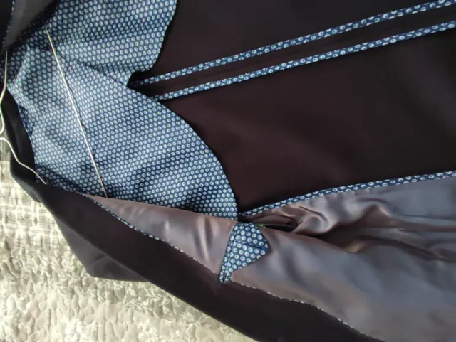 Traje juvenil azul  marino talla 44,16 años