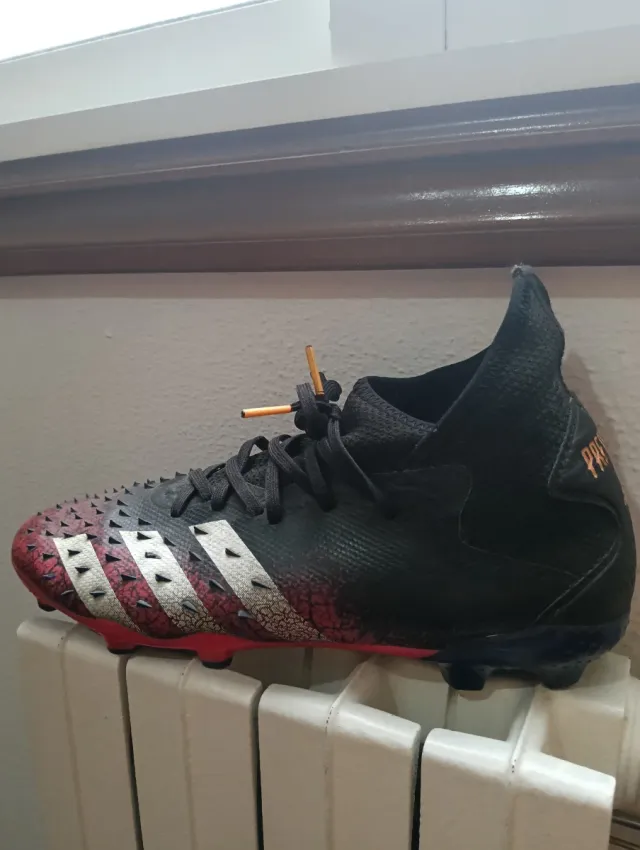 Zapatillas tacos fútbol Adidas Predator