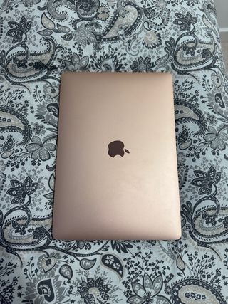 MacBook Air 13’’ Rose Gold Casi Nuevo