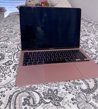 MacBook Air 13’’ Rose Gold Casi Nuevo