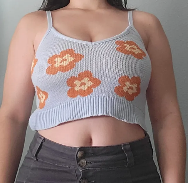 Top floral azul y naranja