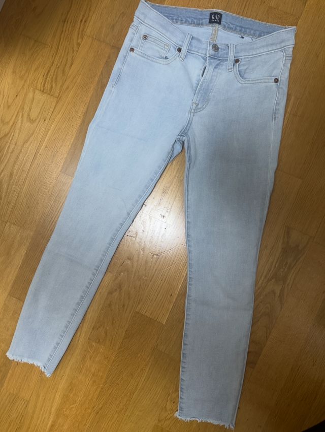 Lote de 4 Vaqueros de Zara y Mango