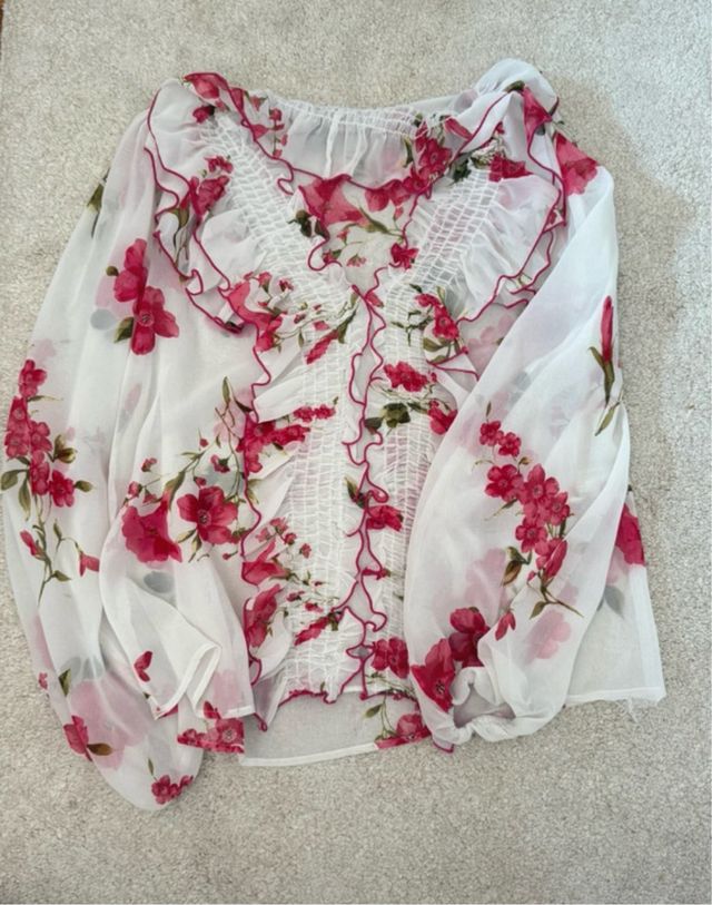 Blusa Zara floral manga larga