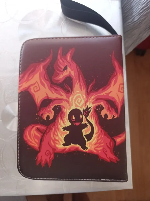 Álbum Pokémon Charizard