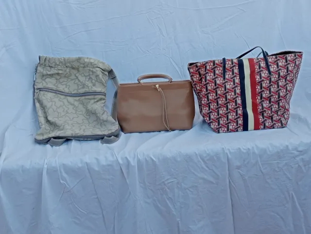 Lote 3 borse: Furla, Tous e Purificación García