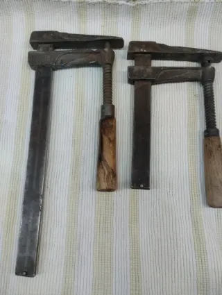 Sargentos antiguos de carpintero