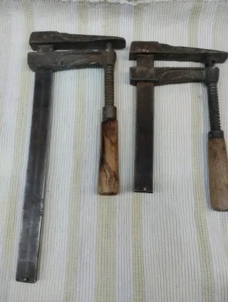 Sargentos antiguos de carpintero