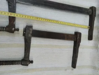 Sargentos antiguos de carpintero