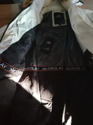 Parka bianca con cappuccio