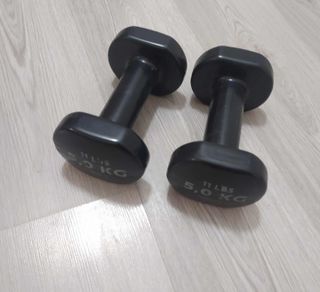 2 Mancuernas 5kg Negras