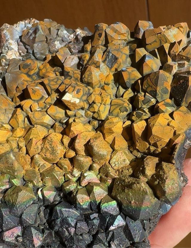 2 Cuarzos Irisados Mineral