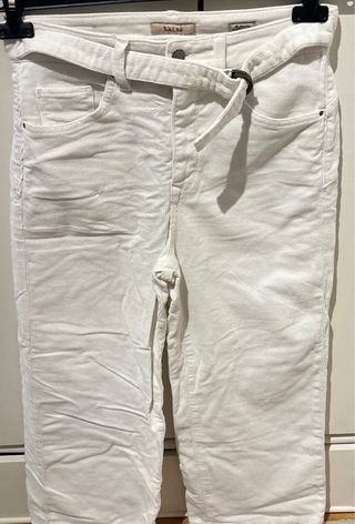 Vaqueros Salsa blancos con cinturón