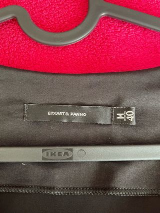 Vestido negro drapeado fiesta