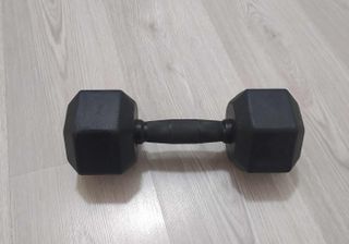 Mancuerna 10kg Hexagonal Negra