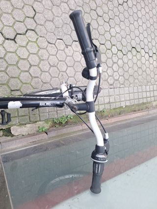 Bicicleta BTWIN Negra Ruedas 20