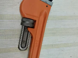 Llave de Grifa Heavy Duty 24