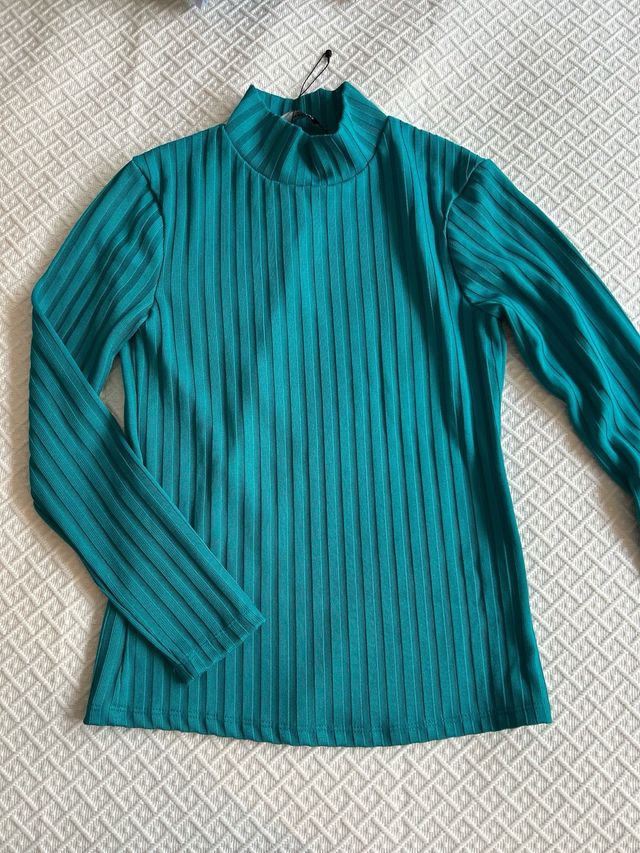 Jersey Mango cuello alto canalé