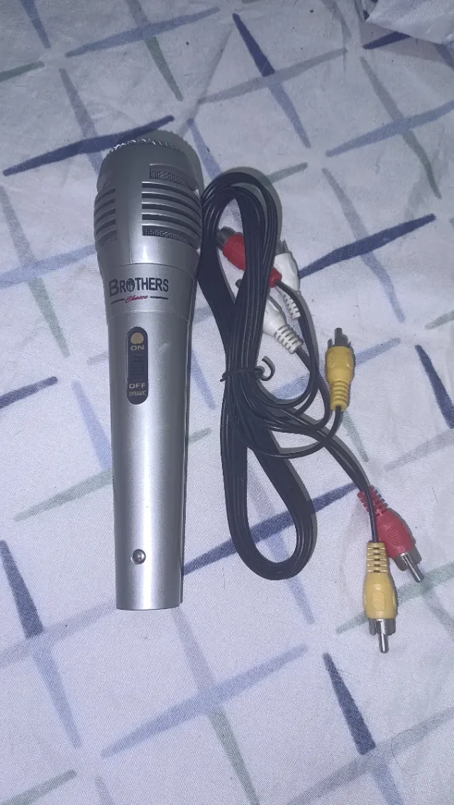 Micrófono Karaoke BROTHERS Plata con Cables