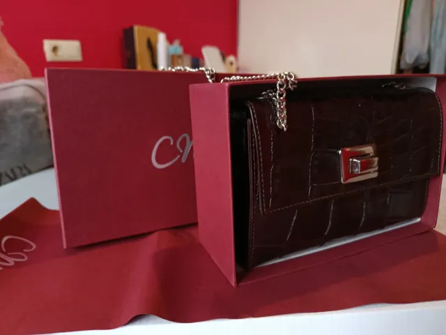 Bolso cartera piel C.M sin estrenar color burdeos
