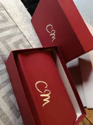 Bolso cartera piel C.M sin estrenar color burdeos