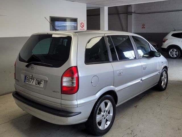 Opel Zafira 2005