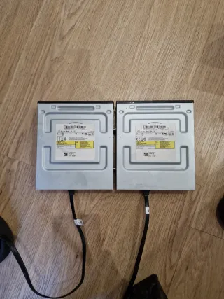 Lector DVD RW SATA PC (c/u 10€)