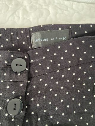 Falda larga de lunares