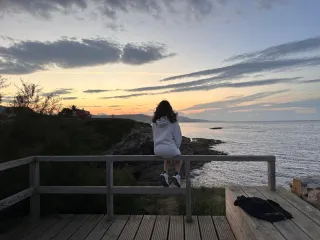 Cuidadora de niños tarde y noche. (3-12 años)