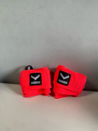 Guantes de boxeo y vendas 6 oz