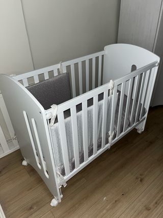 Cuna 120x60 con colchón nuevo