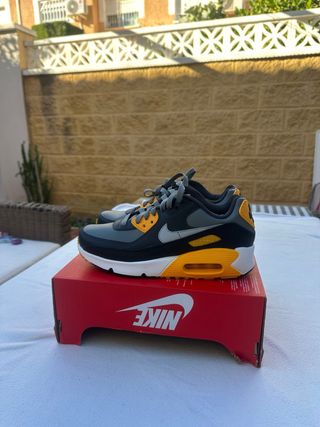 Nike Air Max 90 GS Talla 37.5