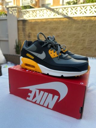Nike Air Max 90 GS Talla 37.5
