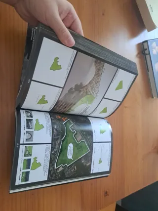 BIG. Yes is More. An Archicomic on Architectura...