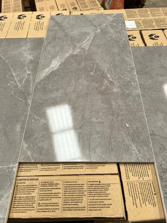 Lote de azulejo rectificado Apolo Grafito Brillo