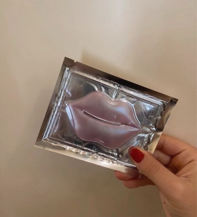 Maschera labbra rosa e argento