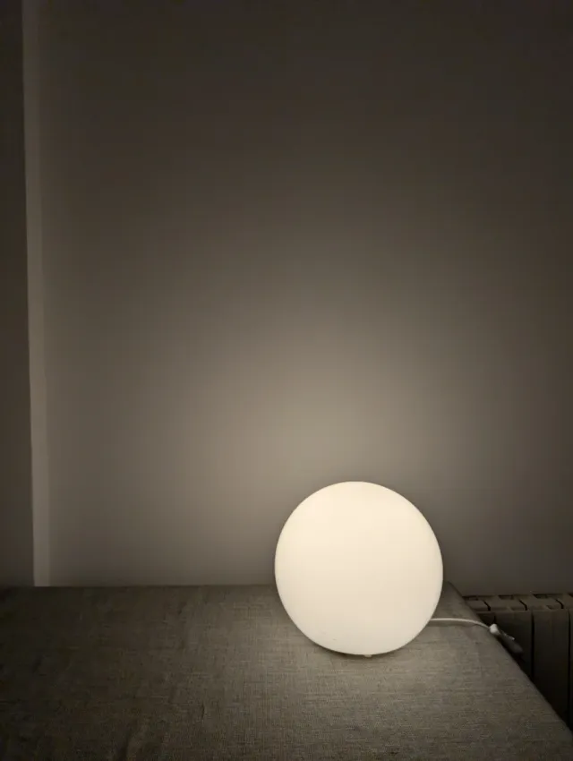 Lámpara de mesa esférica de vidrio 25 CM