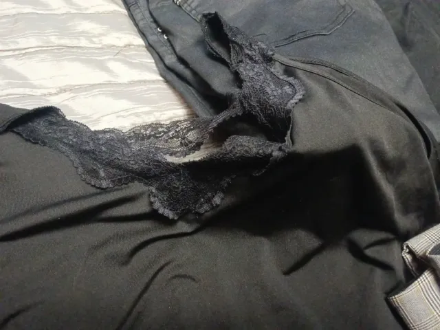 Top lencero negro con encaje talla 42