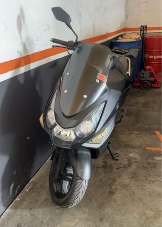 Moto 125cc Negra CAMBIO TAMBIÉN