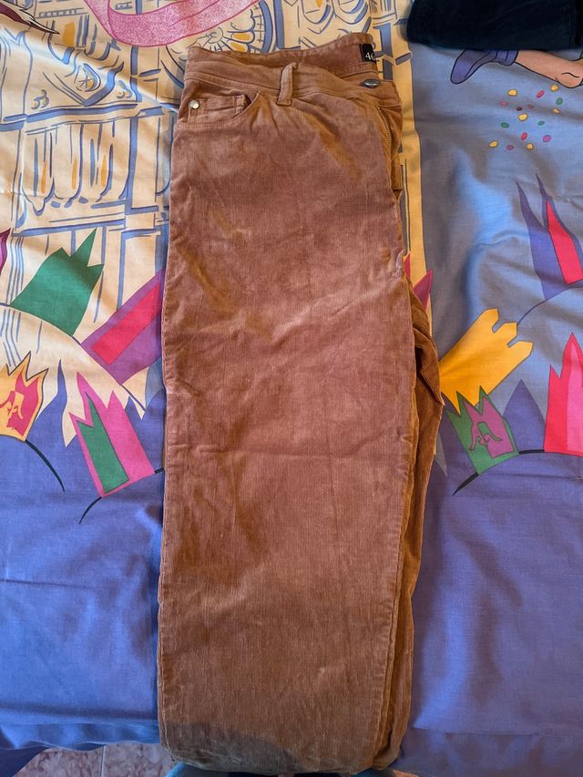 Pantalones marrones de pana